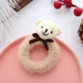 Joli chouchou en peluche ours avec nœud marron, accessoire cheveux moelleux pour femme. - Ours Nœud Papillon Blanc + Élastique Café Clair