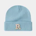 Bonnet en tricot bleu clair chaud d'hiver avec lettre R brodée sur le revers principal - Bleu ciel