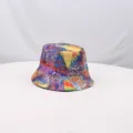 Bunte abstrakte Batik Fischerhut, retro Kunststil, vielseitige Sonnenhut für Freizeitkleidung. - Abstraktes Tie-Dye
