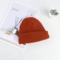 Classic solid color knitted dockworker cap for men and women autumn winter warm beanie hat - One Size / Brick Red