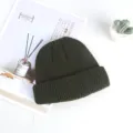 Dark green knitted beanie hat for men and women, solid color fisherman cap warm winter. - One Size / Army Green