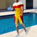 Stilvolles Herren Sommer Colorblock T-Shirt und Shorts Set Freizeit Outfit fuer Herren. - Oben Weiß unten Gelb
