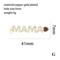 Pendentif lettre MAMA en cuivre plaque or avec strass cristal et coeur rouge pour bijoux. - Pendentif Barre Lettre MAMA avec Cœur Rouge