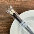 Cactus alloy chopsticks 22cm household anti-slip antibacterial high temperature resistant 1 pair - Black and White