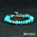 Turquoise onregelmatige edelsteen kraal armband met gouden verstelbare ketting voor vrouwen - Blauwe Turkoois Stijl (BR2163-G)