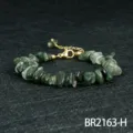 Groene onregelmatige edelsteen armband met verstelbare gouden ketting, chic niche design sieraad. - Rutilatiewant Kwart Stijl (BR2163-H)