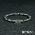Heren 4mm kraal edelsteen armband met stijlvolle metalen bedel spacer voor dagelijks gebruik. - Grijze Labradoriet (BR2142-D)
