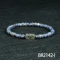 Blauwe steen kralen armband met metalen tussenstukken en gegraveerde bedel voor heren - Blauwe Puntsteen (BR2142-I)