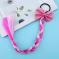 Coda di cavallo intrecciata per bambini con fiocco glitter, perfetta per feste e look quotidiano. - Rosso rosa / Rosso rosa