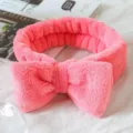 Joli bandeau de maquillage en peluche rose avec grand nœud bandeau de lavage élastique - Rouge pastèque