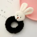 Carino elastico per capelli con coniglio in peluche, morbido scrunchie peloso per donne e ragazze. - Coniglio Bianco Nero
