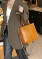 Echtleder Damen Handtasche braune Tote Tasche mit stylischem gewebtem Schulterriemen - 25*11*25cm / Gelb