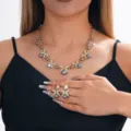 Elegante set di gioielli collana e orecchini farfalla strass perla grigia per donna. - Stile Grigio (009)