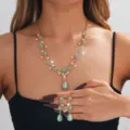 Elegante set di gioielli collana orecchini goccia strass verde dorato per le donne. - Stile Verde Opale (020)