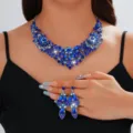 Splendido set collana e orecchini con strass blu per elegante festa di nozze donna. - Stile Bleu (071)