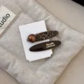 Korean style leopard and chocolate brown hair clip set for women bangs and side hair styling. - Pointed Ends Style / 2 Pcs/Set