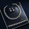 Elegantes goldfarbenes Perlen Schmuckset Hochzeit Braut Halskette Ohrringe Armband - d374 Gold