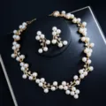 Vergoldetes Perlen Halskette und Ohrringe Set mit funkelndem Zirkonia, elegante Brautschmuck Set. - d302 Gold