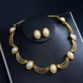 Vintage goldene Perlen Halskette und Ohrringe Braut Schmuck Set für elegante Damen. - d432 Weiß