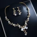 Goldfarbenes Strass Blatt Halskette und Ohrringe Schmuckset fur Damen Hochzeit Abendkleid. - d308 Gold Weiß