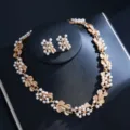 Vergoldetes Blatt Perlen Halskette und Ohrringe Set für Braut Hochzeit Bankett Schmuck. - Weißes Kunstperlen-Set
