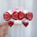 Rode strik haarspelden met pluche aardbei bedeltjes en kant, schattig haaraccessoire. - Stijl 1 Aardbei Strik Paar Clips