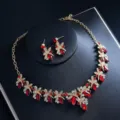 Goldene rote Zirkonia Blumen Halskette Ohrringe Schmuck Set Damen Hochzeit Abend Party - Rotes Rauten Set