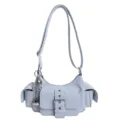 Sac à bandoulière multi-poches bleu clair pour femme, sac croisé élégant avec boucle en métal. - Bleu + Pendentif