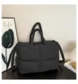 Μαύρη καπιτονέ τσάντα ώμου tote, casual τσάντα cloud μεγάλης χωρητικότητας για καθημερινή χρήση - Μαύρο