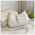 Witte okseltas stijlvolle retro schoudertas crossbody tas voor dames dagelijks gebruik. - Wit