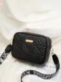 Bolso cruzado acolchado negro para mujer, elegante patrón geométrico con correa ancha. - Negro