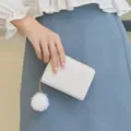 Monedero Corto Trenzado Blanco para Mujer Lindo Pompon Cartera Tarjetero Bolso - Blanco