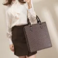 Modische Damen Tote Tasche mit Windradmuster und grossem Fassungsvermoegen braun. - Kaffeebraun