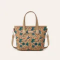 Bolso tote de corcho con estampado floral y asas marrones, elegante variante de bolso de mano. - Graffiti Aleatorio