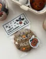 Σετ συσκευασίας μπισκότων Halloween με κάρτα κεφαλής και χαριτωμένο σχέδιο κινουμένων σχεδίων. - 2025 Halloween Νέο Λευκό / Μονό Φύλλο 8x8cm