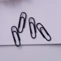 Clip per carta nere, set da 4, cancelleria in metallo minimalista per organizzare la scrivania. - Nero / 50 Pezzi/Confezione (28mm)