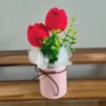 Handgemaakte gehaakte rode tulp potbloem cadeau voor beste vrienden huis tafel decor - Drie kleuren