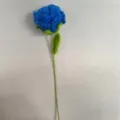 Handgemaakte gehaakte blauwe roos stengel, DIY gebreide kunstbloem boeket decor. - Blauwe Roos