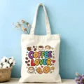 Sac cabas en toile beige avec un imprimé coloré d'amoureux du café, fourre-tout. - Style Amoureux du Café (18)