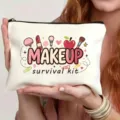 Borsa per trucco in tela con simpatiche illustrazioni di cartoni, pratica borsa con zip. - Trucco Colorato (14)