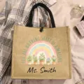 Personalisierte Jute Tragetasche mit Regenbogen Pflanzen Druck und Lehrerspruch fuer Geschenke. - Stil 14