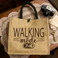 Retro Jute-Tragetasche mit stilvollem Print, geräumiges Design für Einkauf und Pendeln. - Gehen Modus (14)