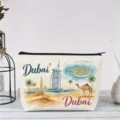 Primer plano detallado de neceser de lona con estampado de ilustración acuarela de Dubái. - Dubai