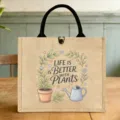 Detailansicht der Jute-Lunchtasche mit süßem Pflanzenprint und stabilen schwarzen Griffen. - Grüne Pflanzen Illustration Stil (19)
