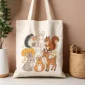 Vista dettagliata della borsa di tela con un affascinante motivo di animali del bosco. - Combo Animali 2 (14)