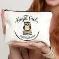 Borsa cosmetica in tela con simpatico design di gufo e insegnante, perfetta borsa di stoccaggio. - Stile 17