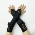 Schwarze spitzen fingerlose handschuhe mit satin schleifen, elegante braut accessoires. - Schwarz