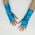 Glänzende metallische blaue fingerlose Handschuhe Detailansicht, stylische Stulpen Party. - Blaugrün