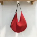 Borsa a tracolla intrecciata all'uncinetto rossa borsa hobo da spiaggia estiva dettaglio - Rosso