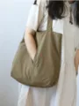 Borsa tote in nylon leggero vintage giapponese, grande borsa a spalla da donna per uso quotidiano. - Marrone